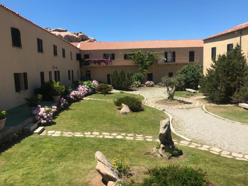 Residence Cala Francese - Case Sul Mare La Maddalena  Exterior photo